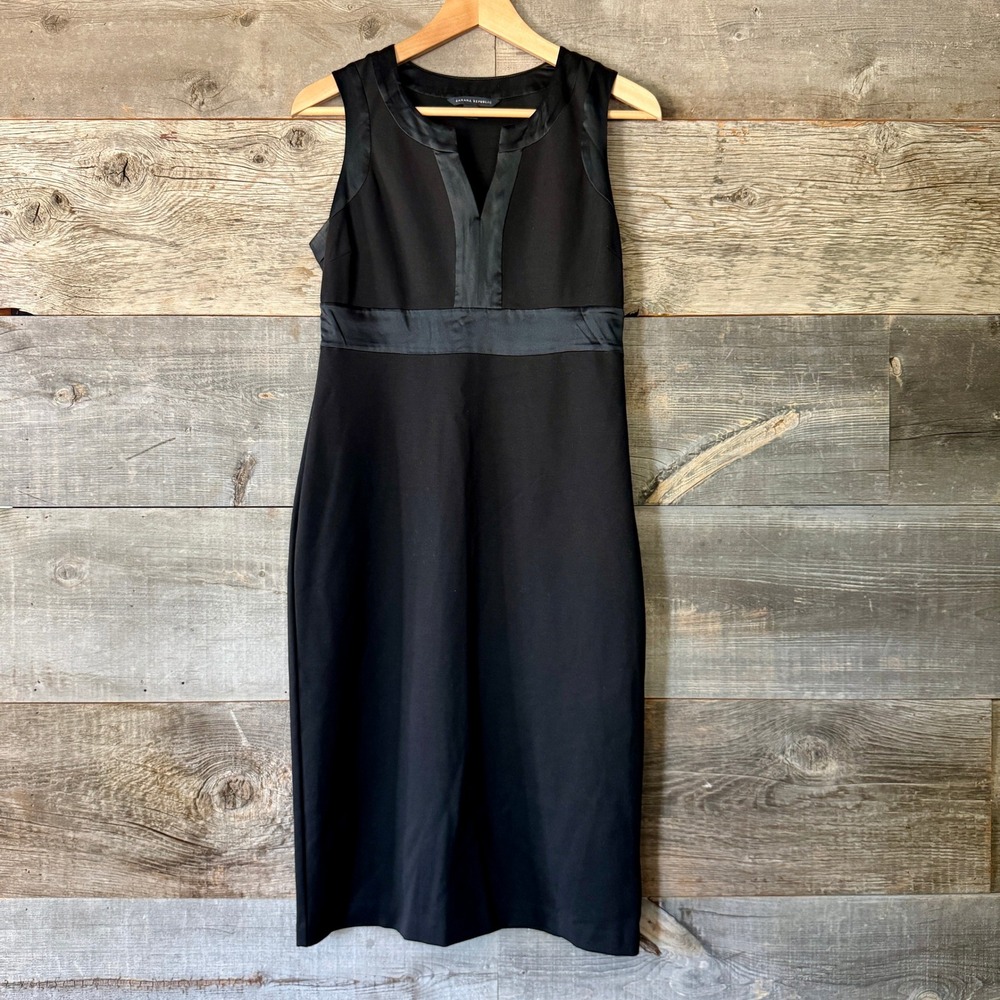 NWOT Banana Republic Sleeveless Stretch Sheath Dress 6 Black LBD Event‎ Capsule
